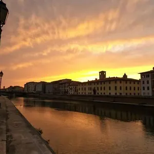 Romantic Apartamento Pisa